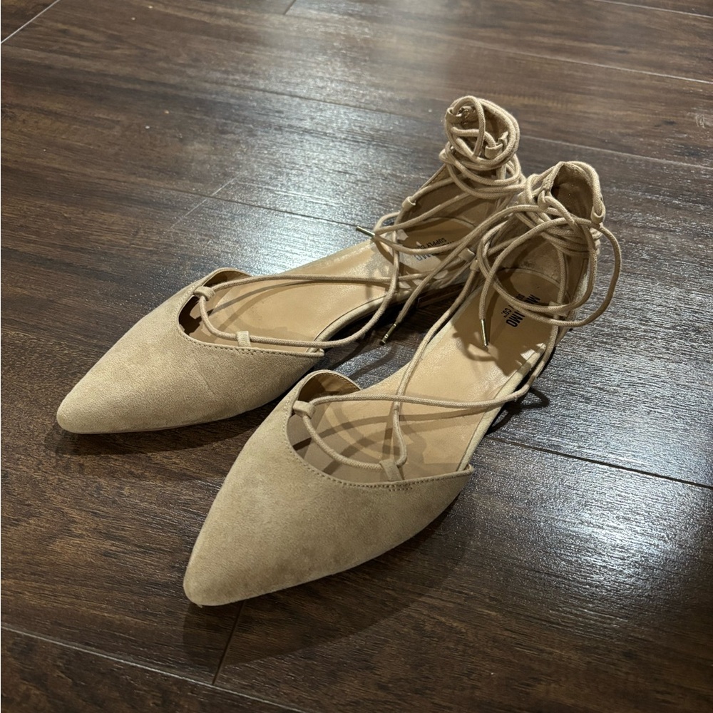 Elegant Tan Lace-Up Women's Shoes
